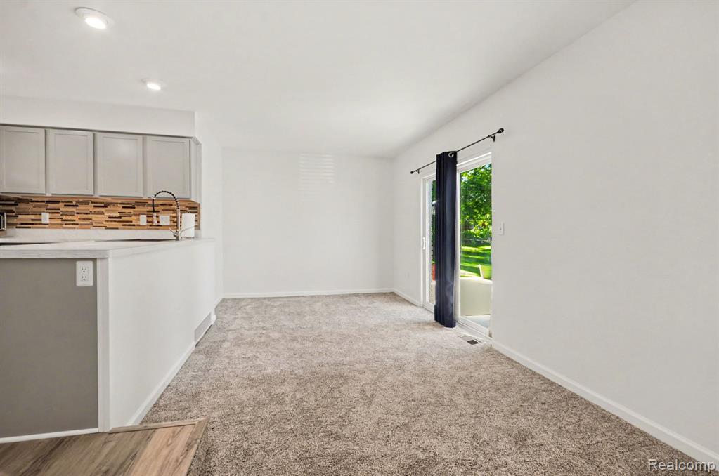 35252 Simon Drive, Clinton Twp, MI 48035 — Photo 9