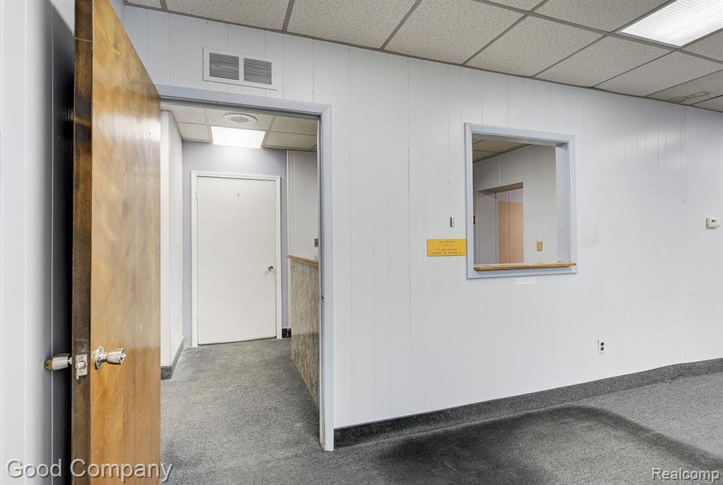 26095 W 6 Mile Road, Redford, MI, 48240