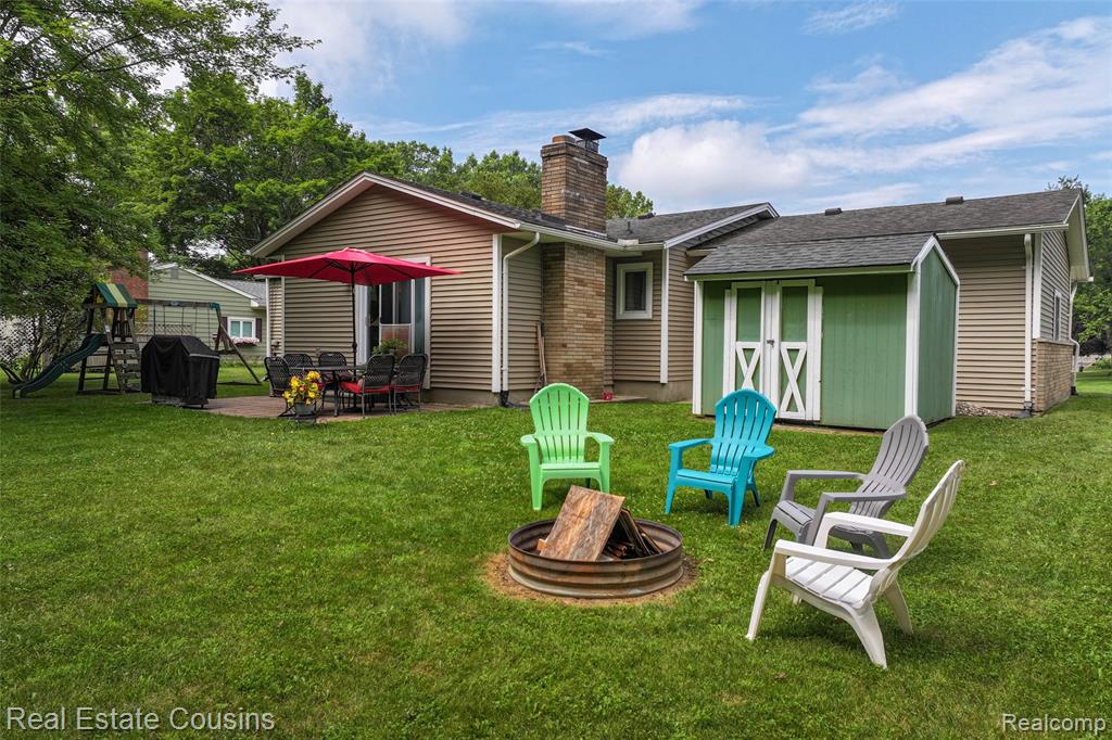 8419 Belle Bluff Drive, Grand Blanc, MI 48439 — Photo 26