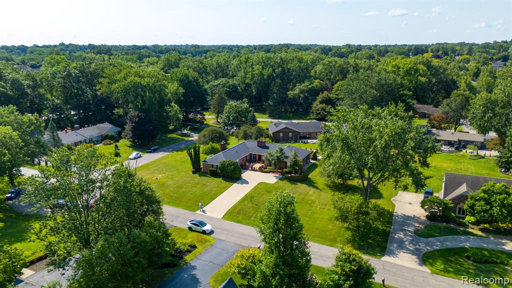 1853 W Bend Drive, Bloomfield, MI 48302 — Photo 50