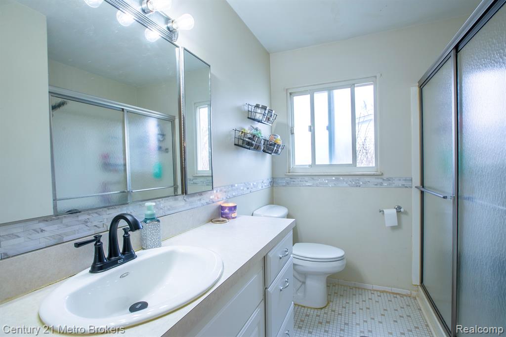 719 SURFWOOD Lane, Davison, MI 48423 — Photo 16
