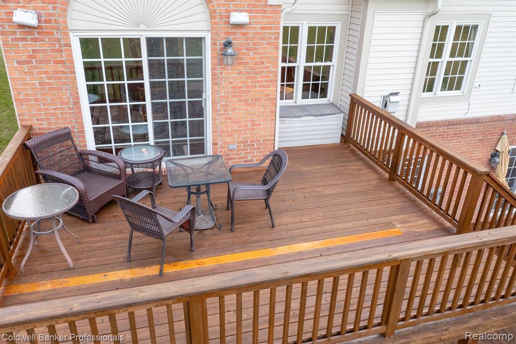 26270 VALHALLA Drive, Farmington Hills, MI 48331 — Photo 36