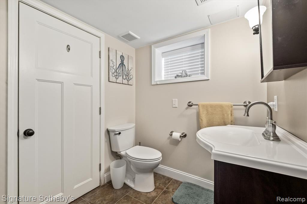415 HILLWOOD, White Lake, MI 48383 — Photo 22
