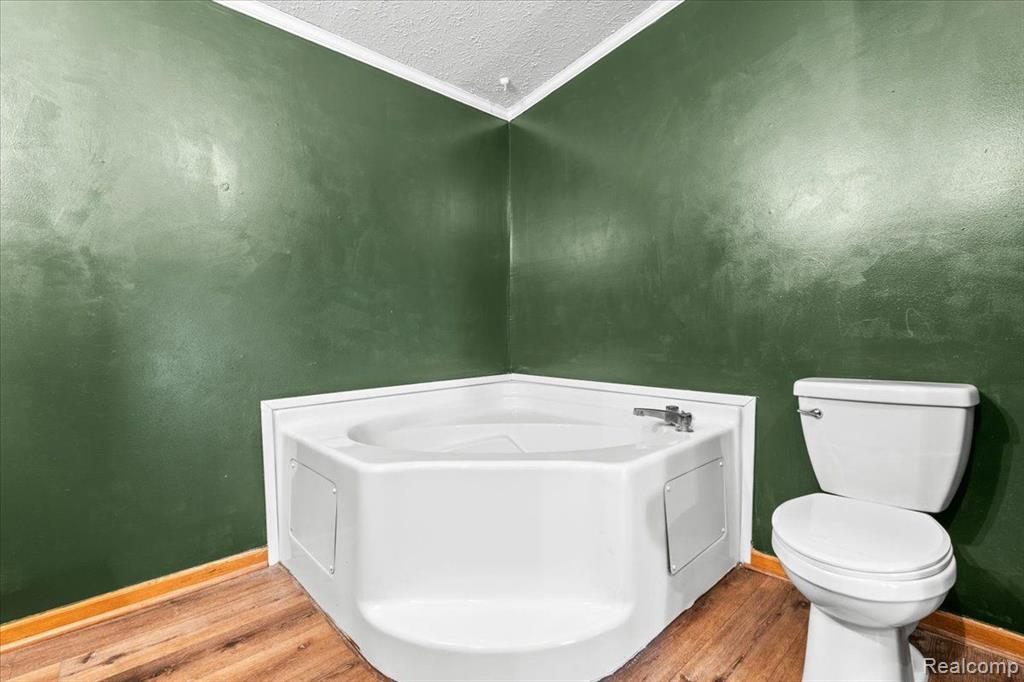 11018 WOODLAND RIDGE, South Lyon, MI 48178 — Photo 16