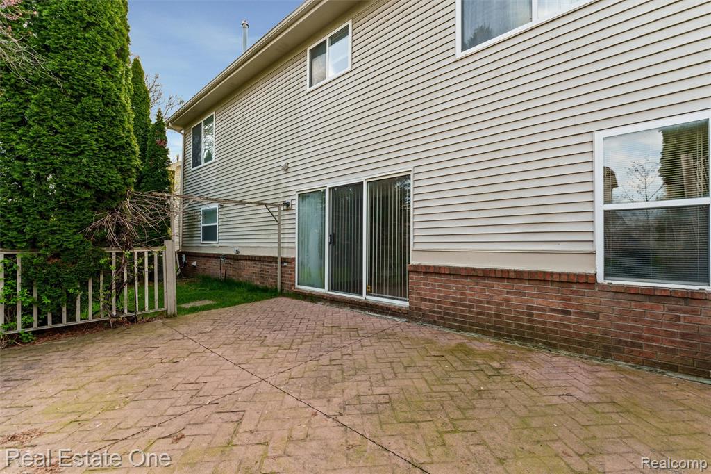 4721 Carrington Drive, Rochester, MI 48306 — Photo 42