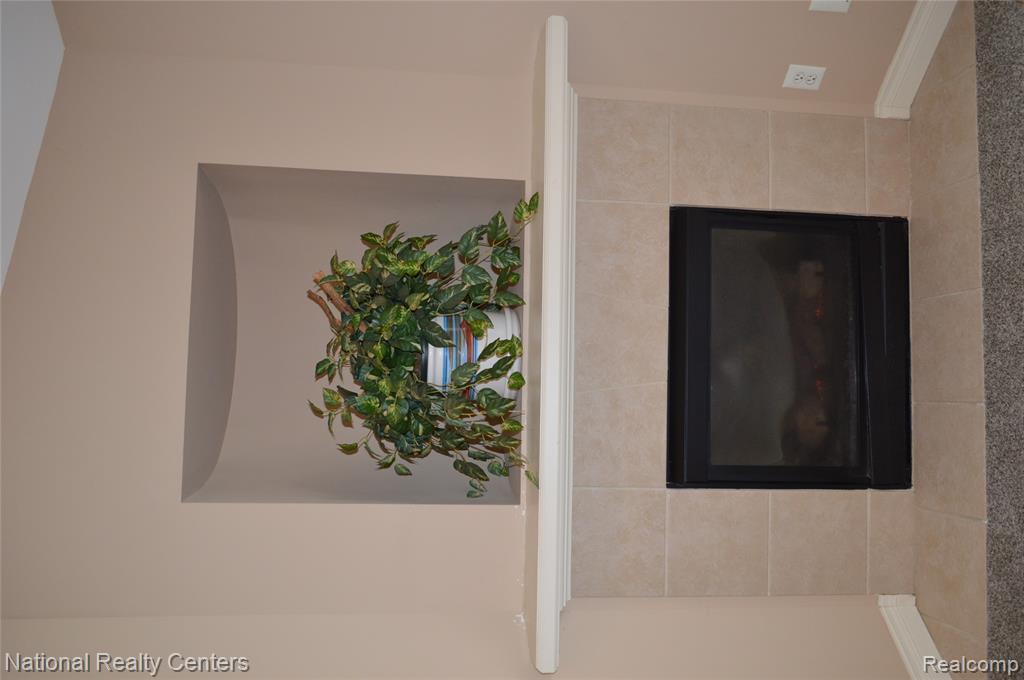 9642 Nook Road, 7, Clay, MI 48001 — Photo 6