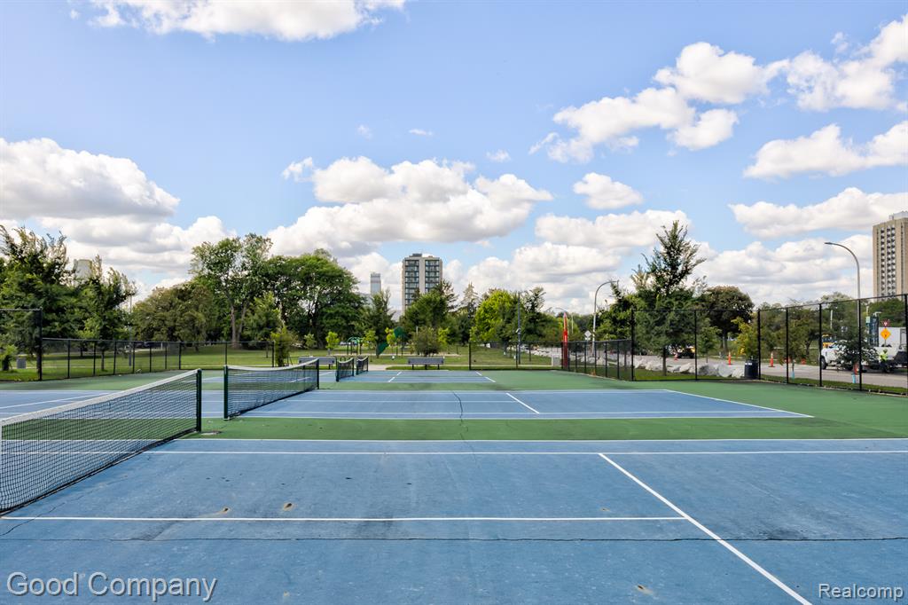 1846 Campau Farms Circle, 120, Detroit, MI 48207 — Photo 40