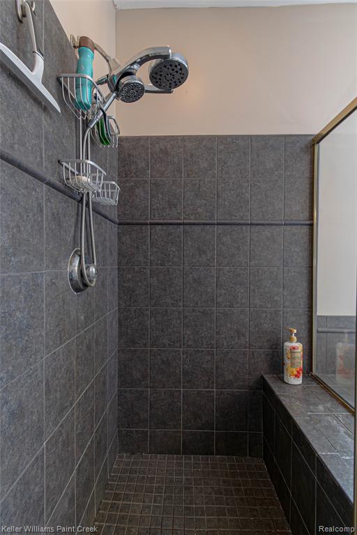 4998 Menominee Lane, Clarkston, MI 48348 — Photo 48