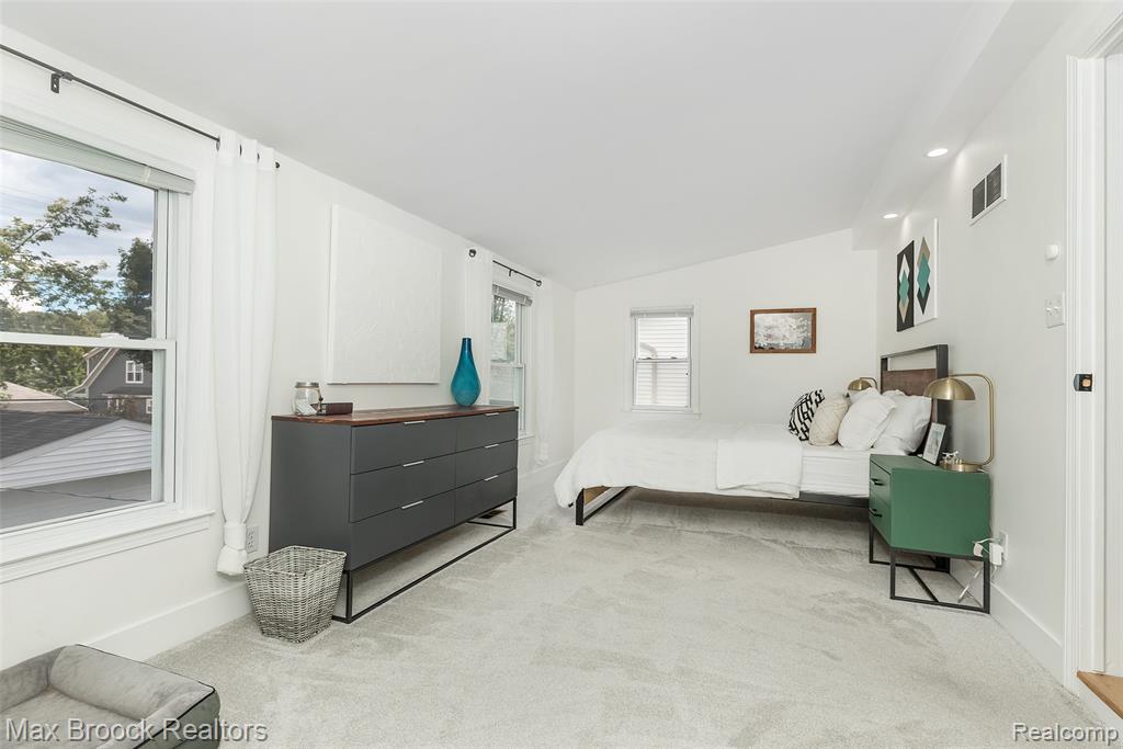 430 N Altadena Avenue, Royal Oak, MI 48067 — Photo 34