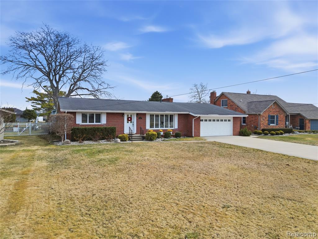 49750 Nautical Drive, Chesterfield, MI 48047 — Photo 46