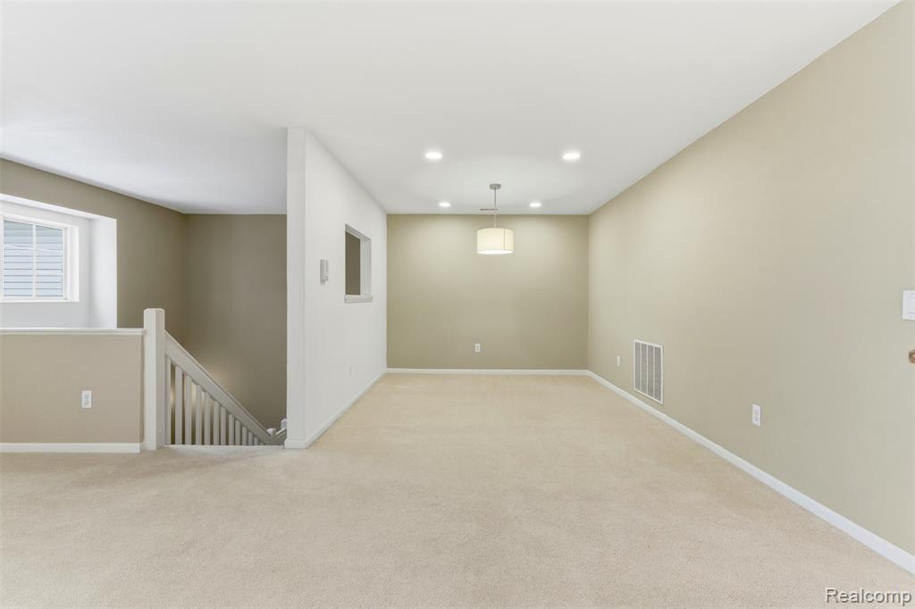 5259 Twin Oaks Drive, Sterling Heights, MI 48314 — Photo 7