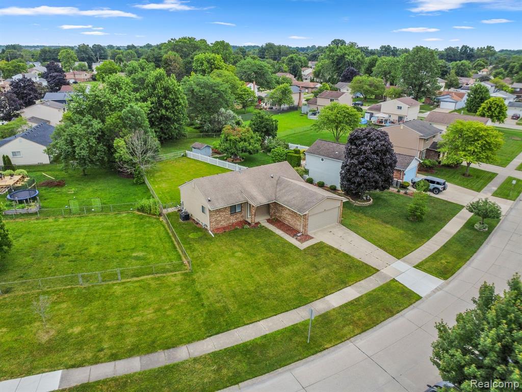 1670 WILLARD Drive, Canton, MI 48187 — Photo 37