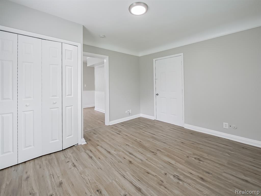 3170 Dixie Highway, Waterford, MI 48328 — Photo 11