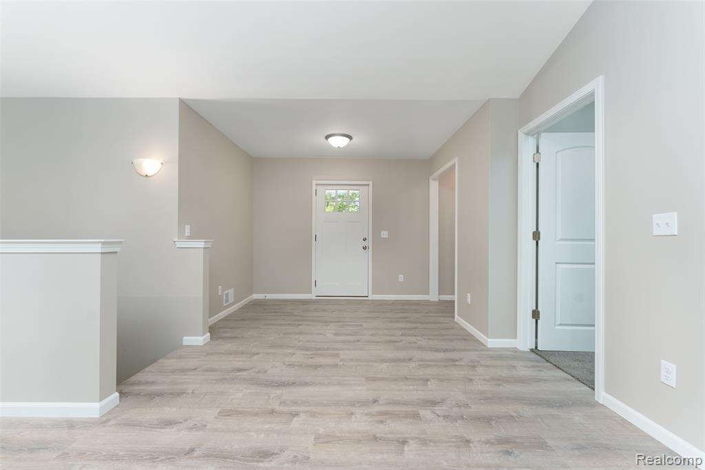 10551 W. Allen Road, Fowlerville, MI 48836 — Photo 2