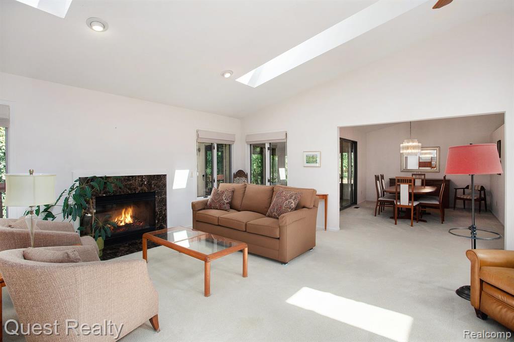 5780 Point Of The Woods Drive, West Bloomfield, MI 48324 — Photo 7
