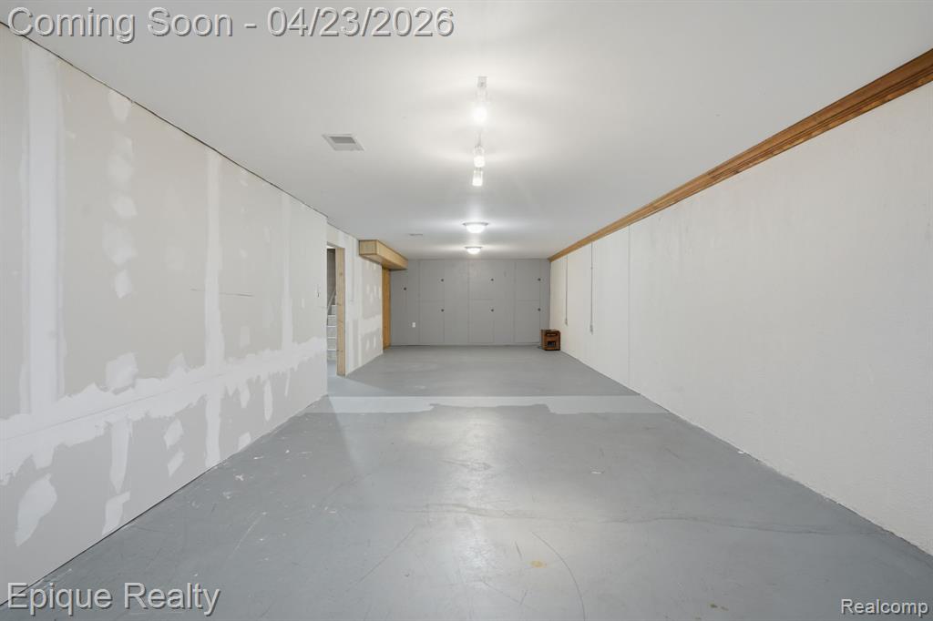 6236 McKenzie Drive, Flint, MI 48507 — Photo 20