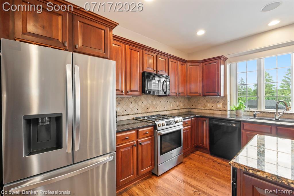 11460 Maple Valley Drive, Plymouth, MI 48170 — Photo 17