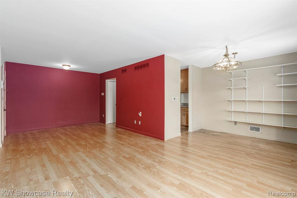 30236 SOUTHFIELD Road, 263, Southfield, MI 48076 — Photo 8