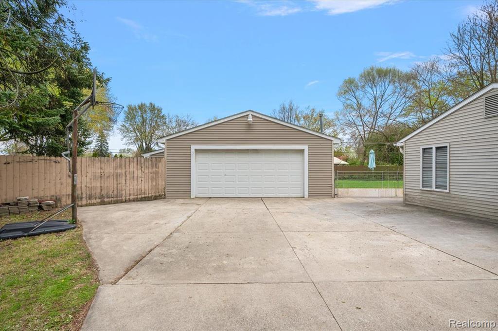 4550 Independence Drive, Clarkston, MI — Photo 9