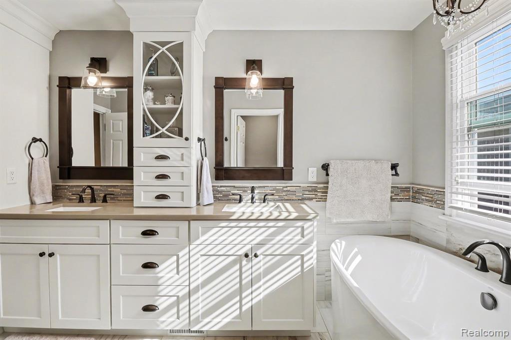 4 Riverbank Drive, Beverly Hills, MI 48025 — Photo 21