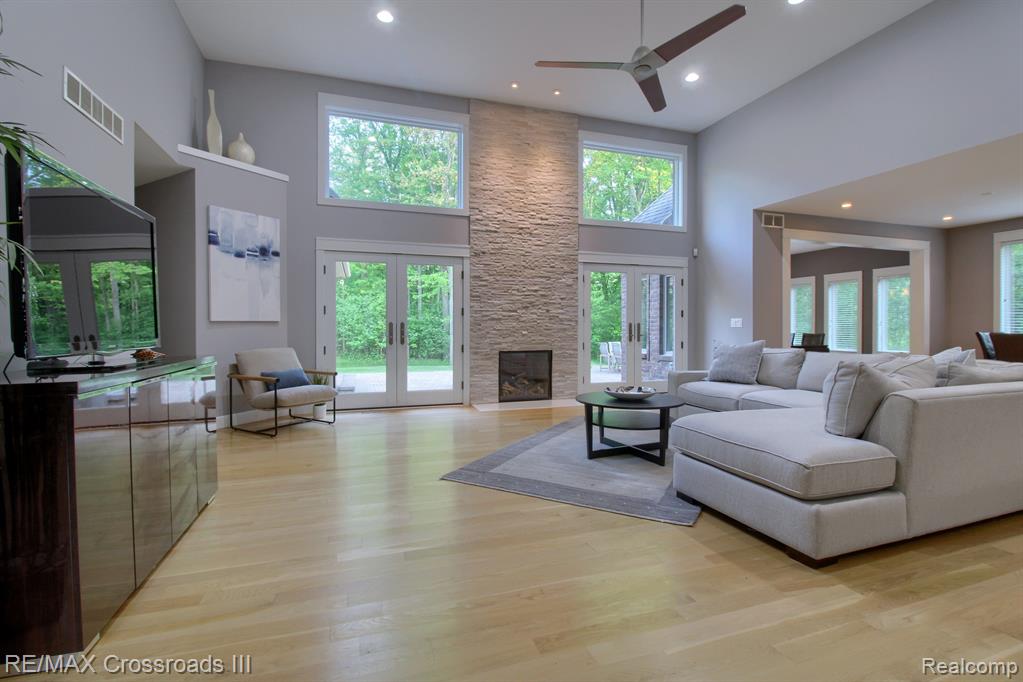 47605 HANFORD Road, Canton, MI 48187 — Photo 9