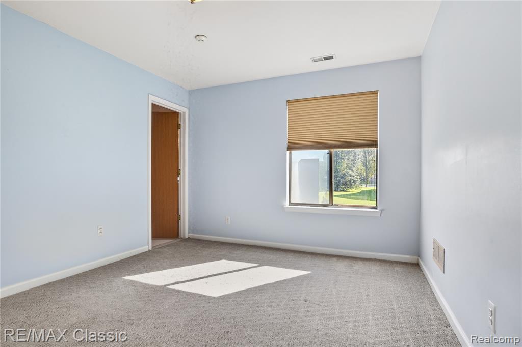 42670 Lilley Pointe Drive, Canton, MI 48187 — Photo 16