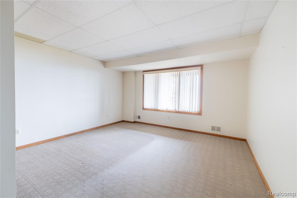 27981 Elba Road, Grosse Ile, MI 48138 — Photo 44