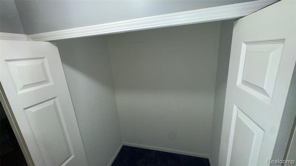 17177 Higdon Drive, Brownstown, MI 48193 — Photo 41