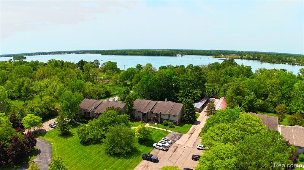 10228 Nancys Boulevard, Grosse Ile, MI 48138 — Photo 2