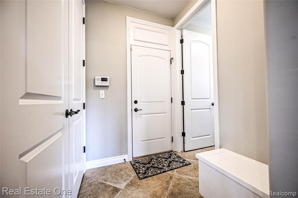 52689 Aspen Drive, South Lyon, MI 48178 — Photo 30