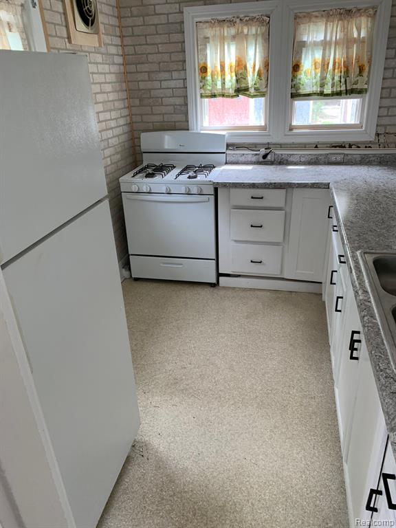 424 CRAPO Street, Flint, MI 48503 — Photo 18