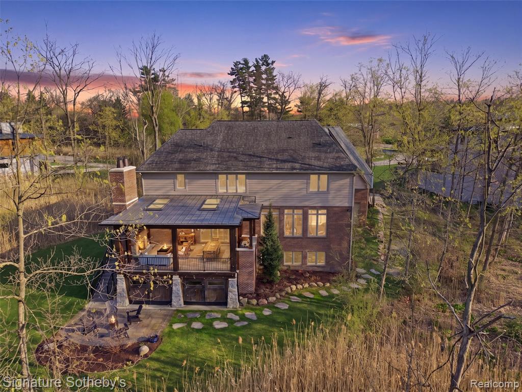 1595 Carriage Way, Rochester, MI 48307 — Photo 2