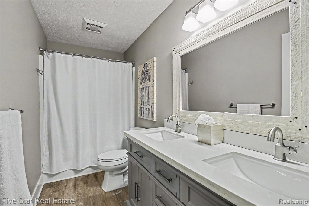 3245 Deep Rose Drive, Hudsonville, MI 49426 — Photo 23