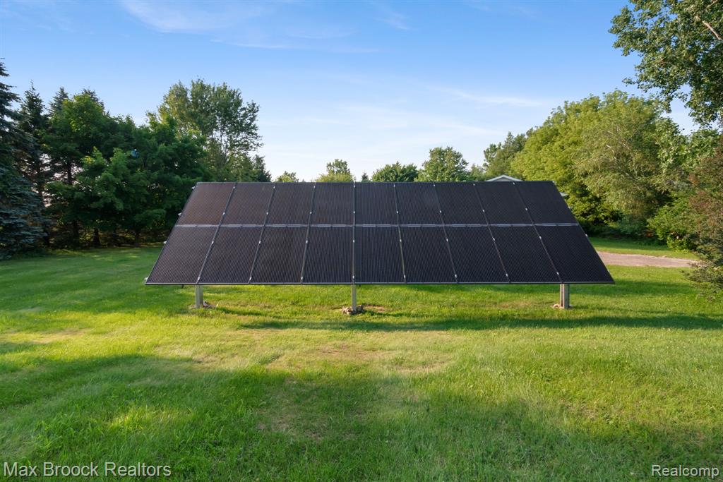 2165 Oakwood Road, Ortonville, MI 48462 — Photo 51