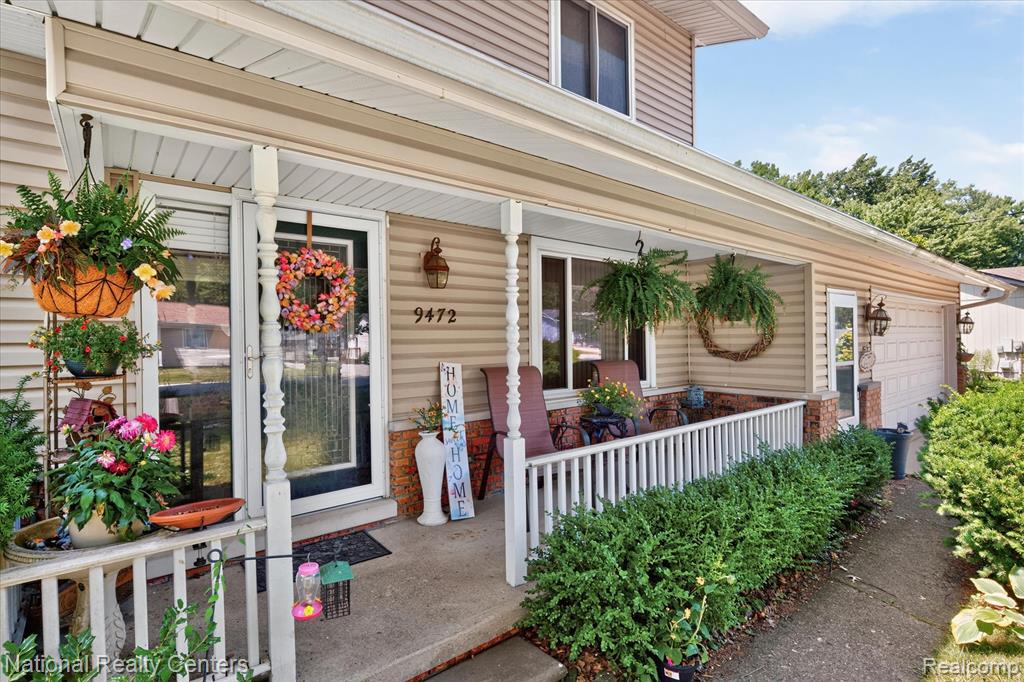 9472 Lakepointe Boulevard, Clay, MI 48001 — Photo 2