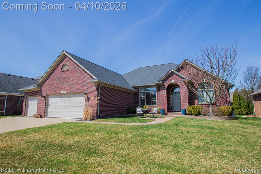 45907 Lookout Drive, Macomb, MI 48044 — Photo 2