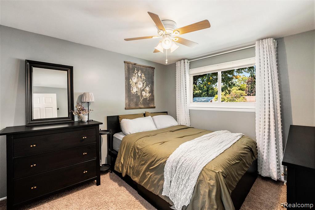41222 Paign Drive, Sterling Heights, MI 48313 — Photo 15