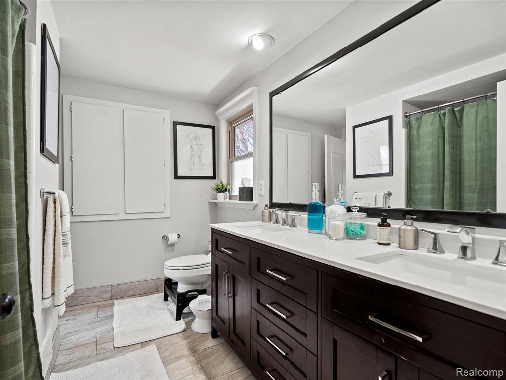42268 SYCAMORE Drive, Sterling Heights, MI 48313 — Photo 21