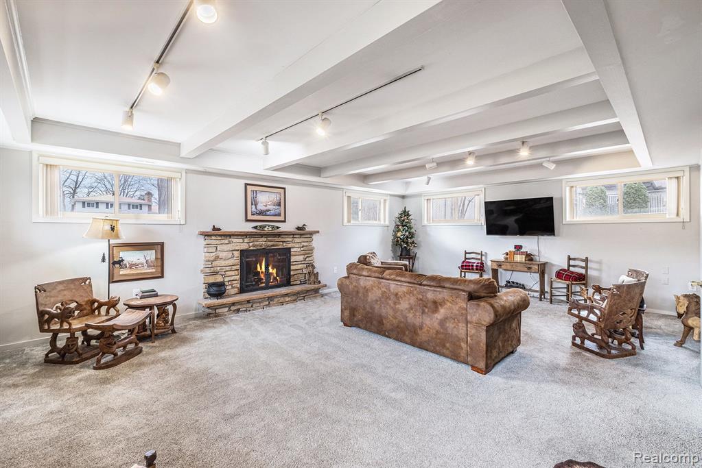 5169 OTTAWA Street, Burton, MI 48509 — Photo 18