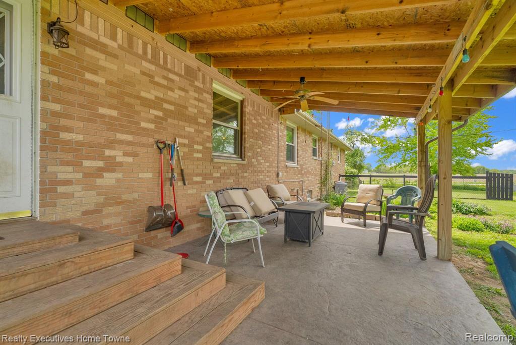 5011 STATE Road, Fort Gratiot, MI 48059 — Photo 45