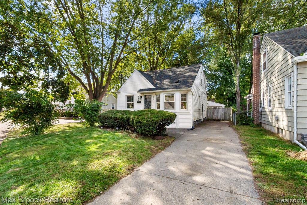 4428 Washington Street, Wayne, MI 48184 — Photo 3
