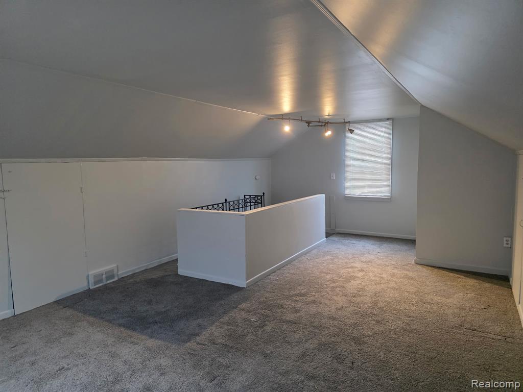 17076 STRICKER Avenue, Eastpointe, MI 48021 — Photo 15