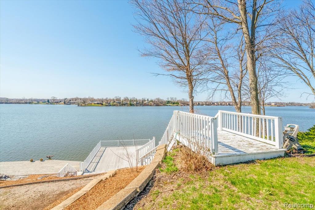 47969 Merle Court, Belleville, MI 48111 — Photo 37
