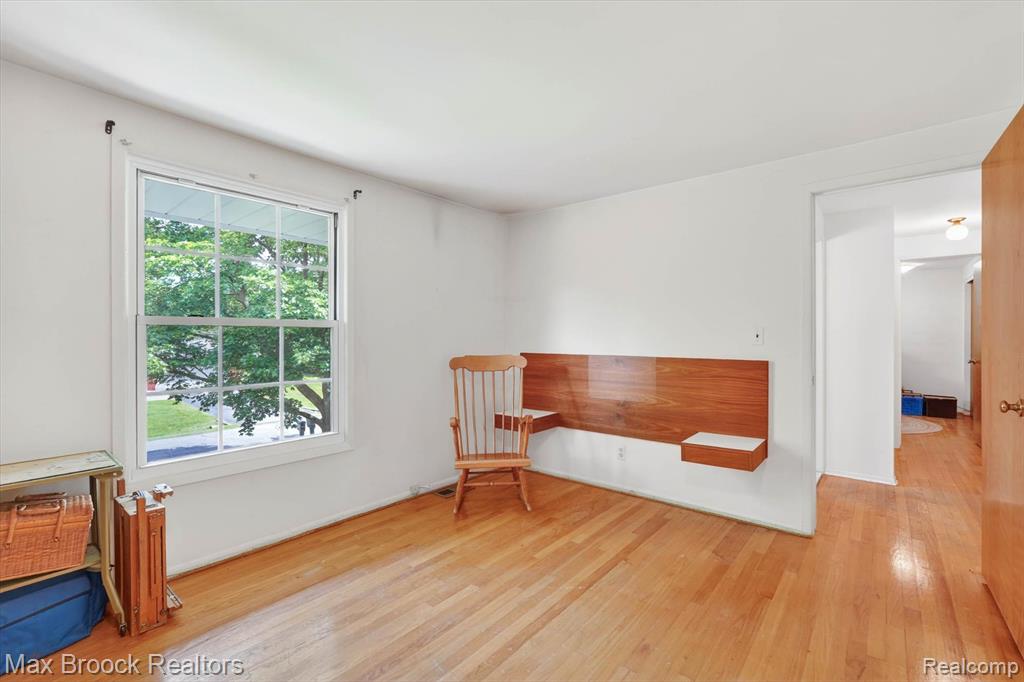 7456 Glengrove Drive, Bloomfield Hills, MI 48301 — Photo 36