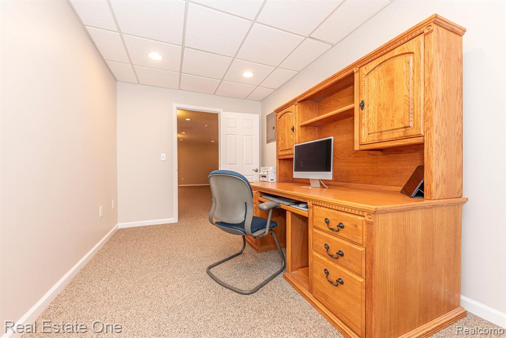 61024 Evergreen Court, 23, South Lyon, MI 48178 — Photo 34