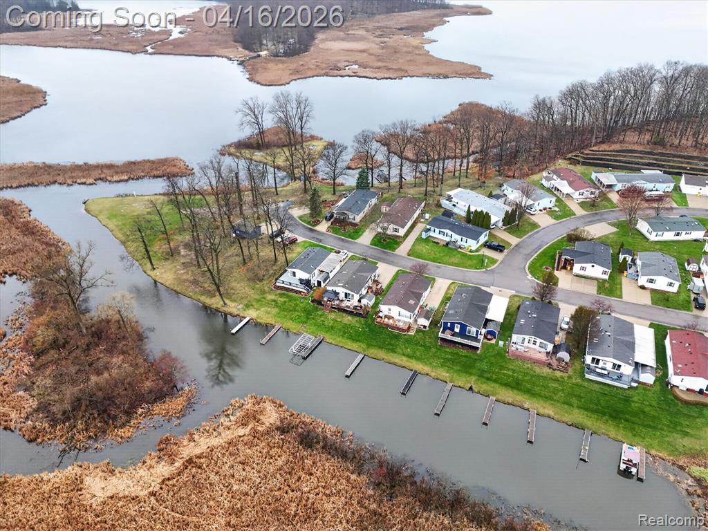 11542 Clearwater Dr, Fenton, MI 48430 — Photo 57
