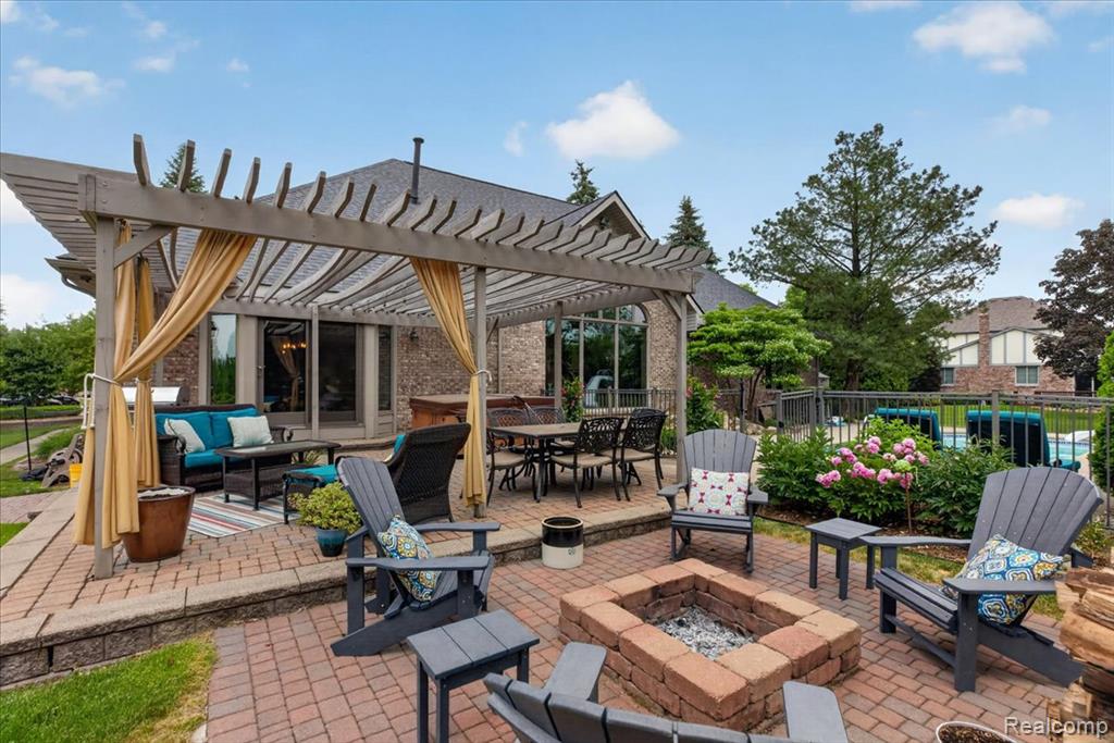 18974 Riverway Court, Clinton Twp, MI 48038 — Photo 8