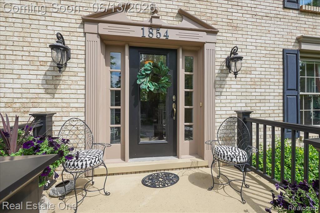 1854 Ludgate Lane, Rochester Hills, MI 48309 — Photo 4