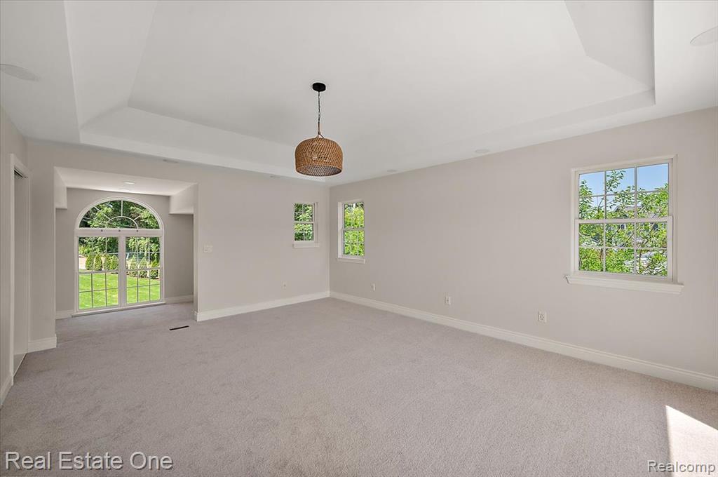 847 Fairview Street, Lake Orion, MI 48362 — Photo 8