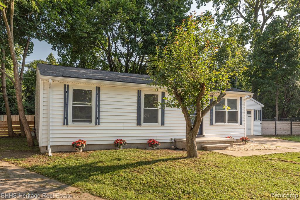 12 Trowbridge Court - Photo 2